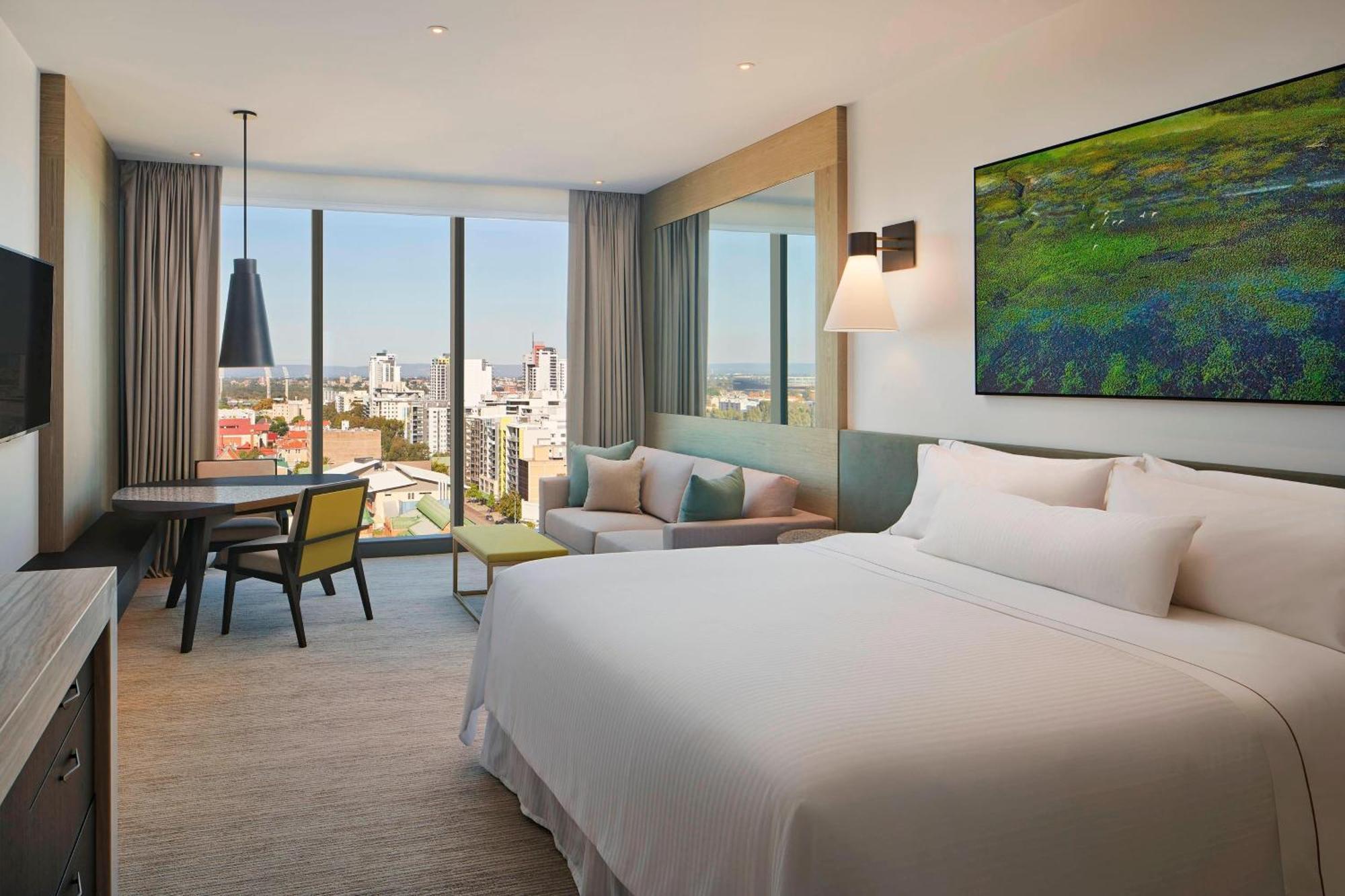 The Westin Perth Hotel Ngoại thất bức ảnh A guest room at the Hilton San Diego Bayfront